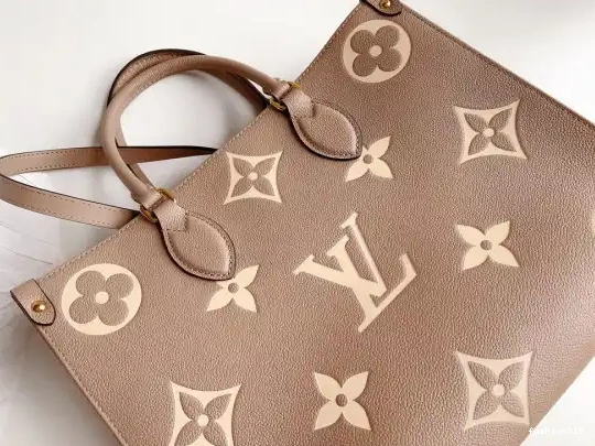 VUITTON MM ONTHEGO LOUIS 0417